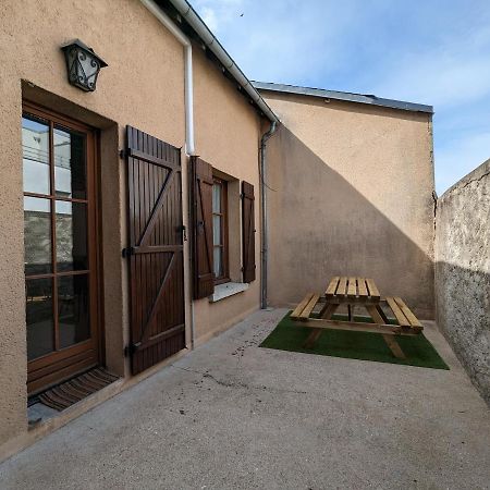 La Petite Chaume Villa ชาโตรูซ์ ภายนอก รูปภาพ